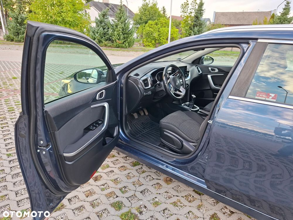 Kia Ceed 1.6 CRDi SCR M - 13
