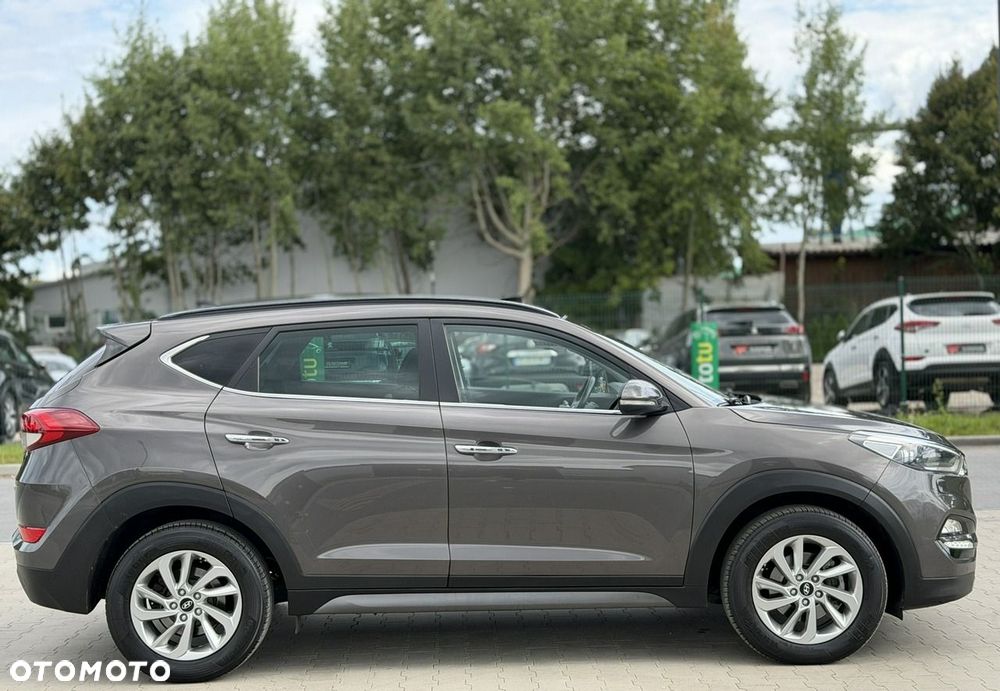 Hyundai Tucson blue 1.7 CRDi 2WD Trend - 12