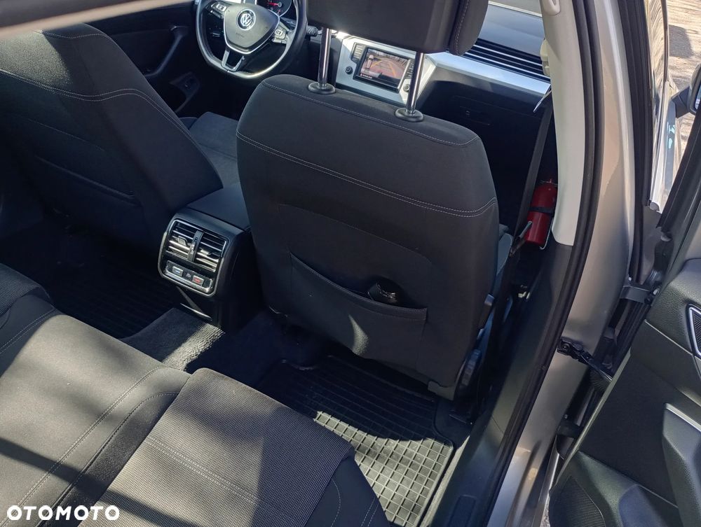 Volkswagen Passat 2.0 TDI BMT Comfortline - 10
