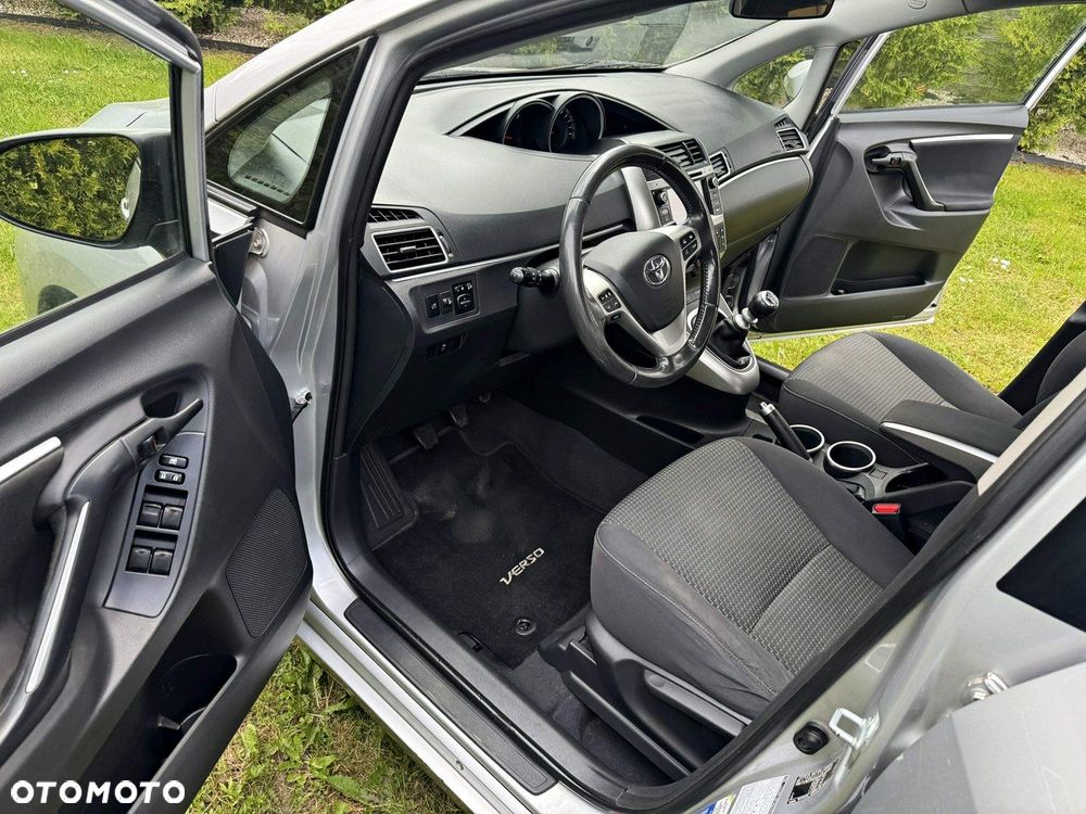 Toyota Verso 1.6 D-4D Premium 7os - 18