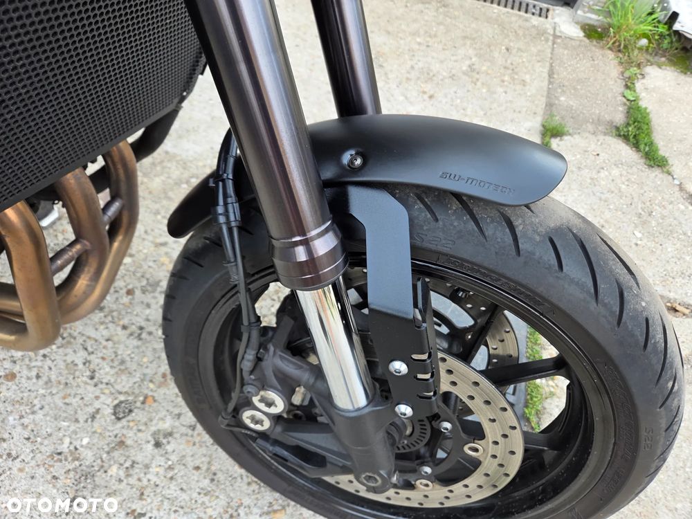Yamaha XSR - 10