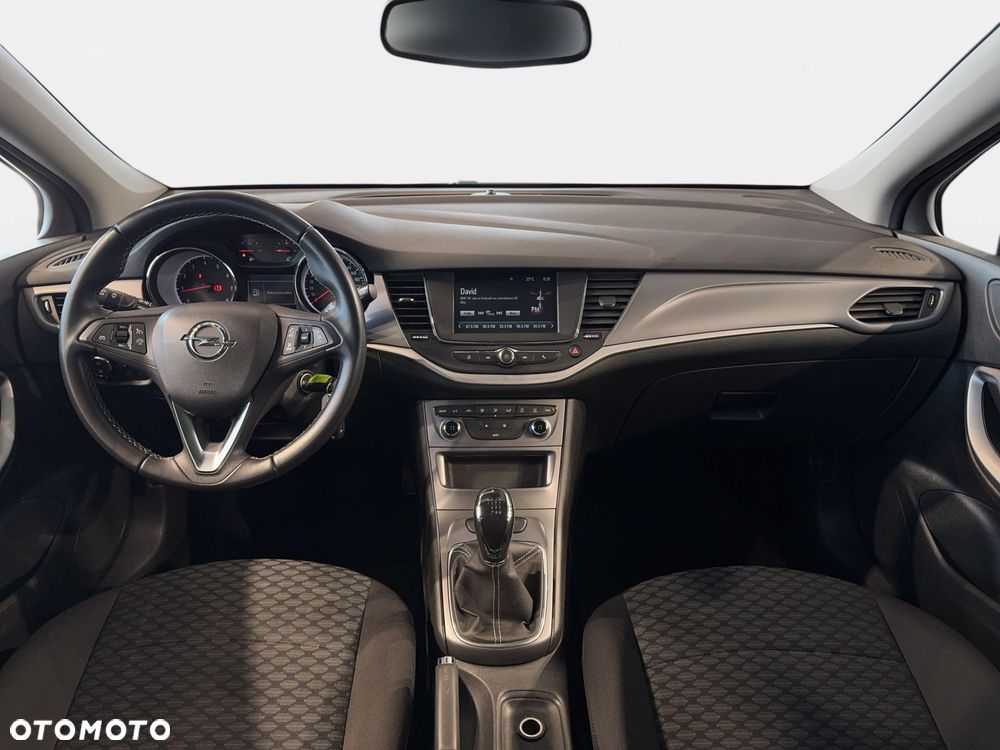 Opel Astra - 16