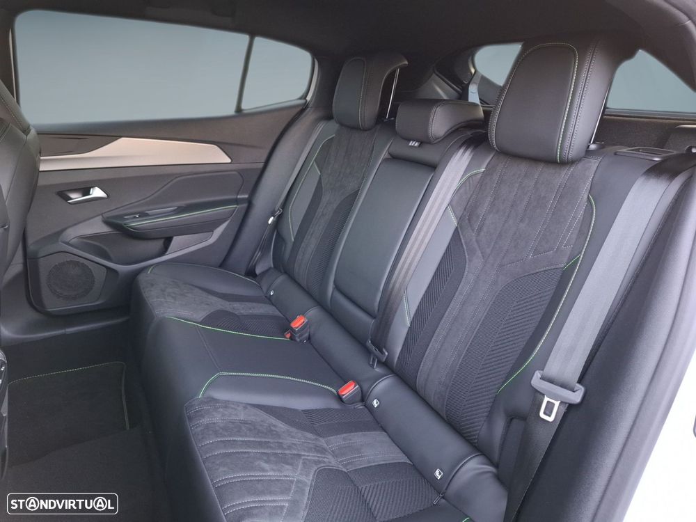 Peugeot E-408 58 kWh GT - 8