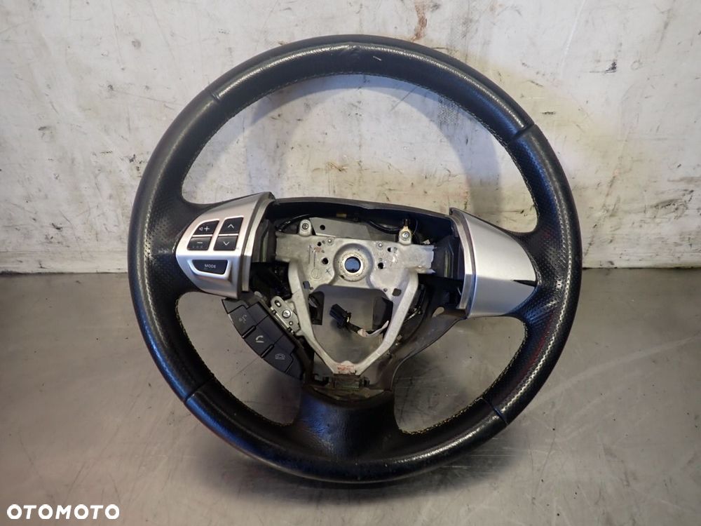 KIEROWNICA MITSUBISHI LANCER VIII 1.5 - 1
