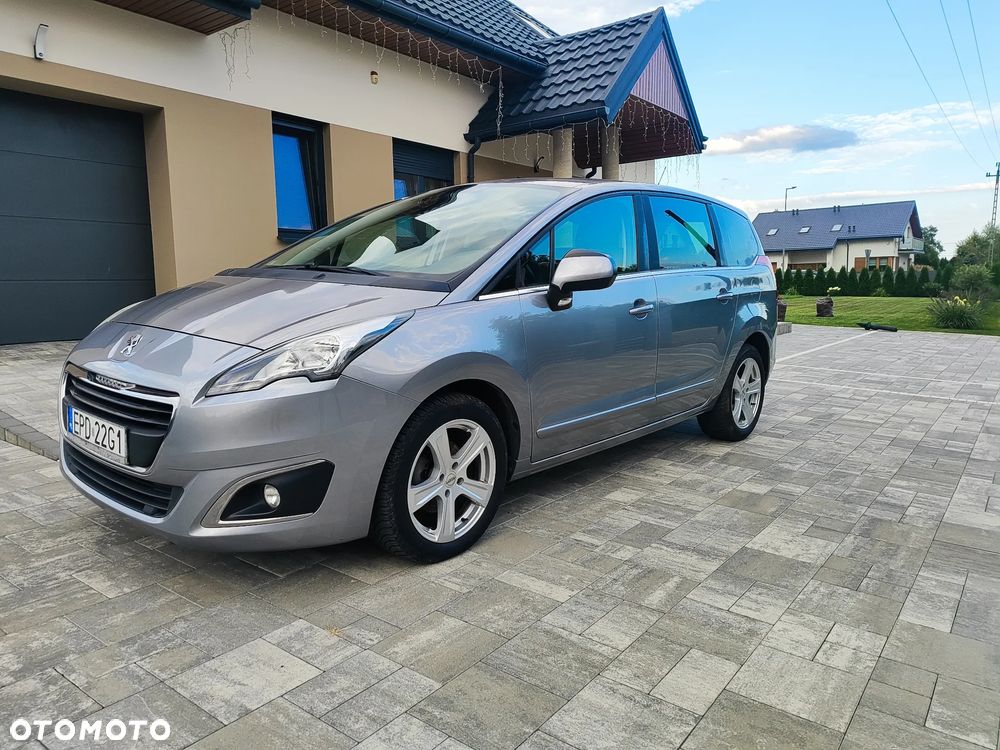 Peugeot 5008 1.6 HDi Active 7os - 8