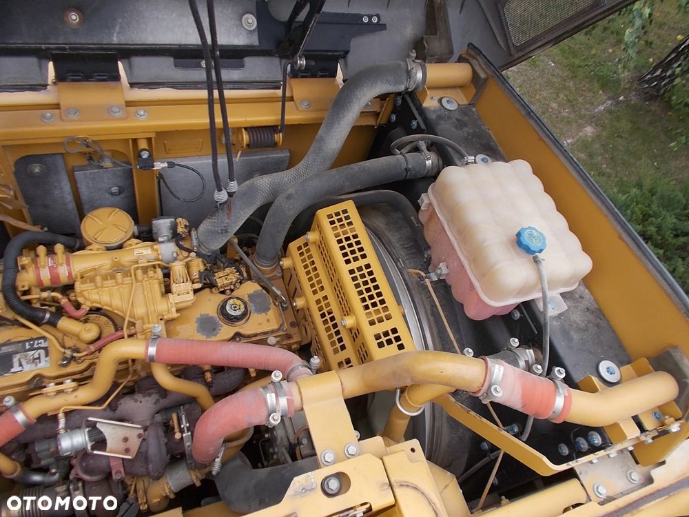 Caterpillar 324E - 18