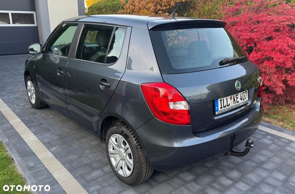Skoda Fabia 1.2 HTP Ambiente - 4