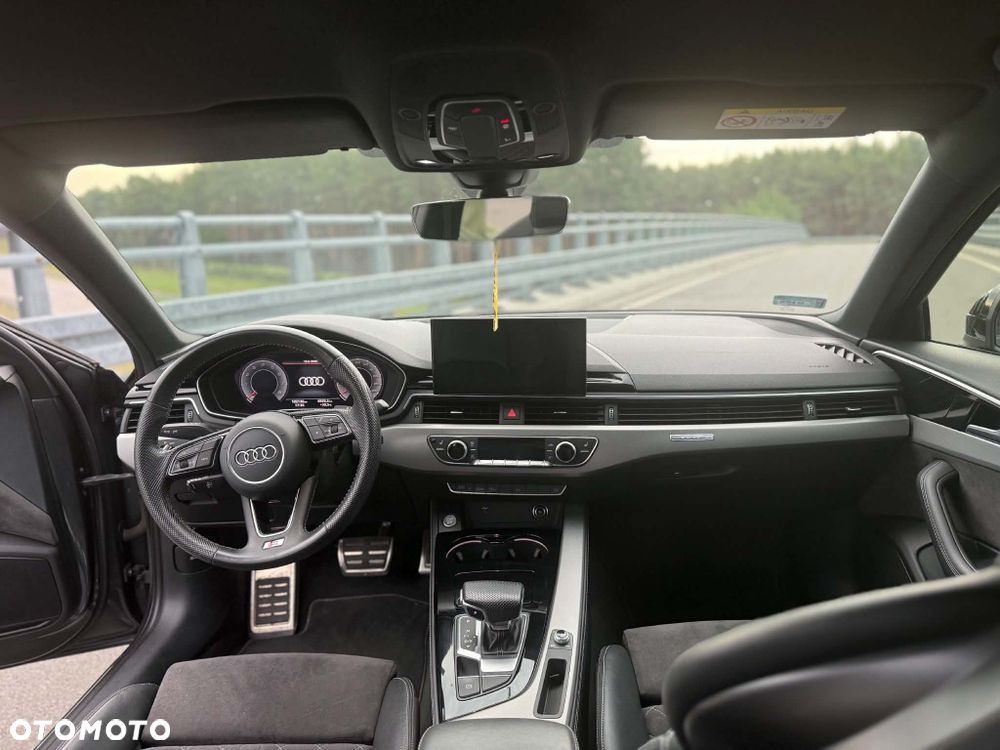 Audi A4 Limousine - 7