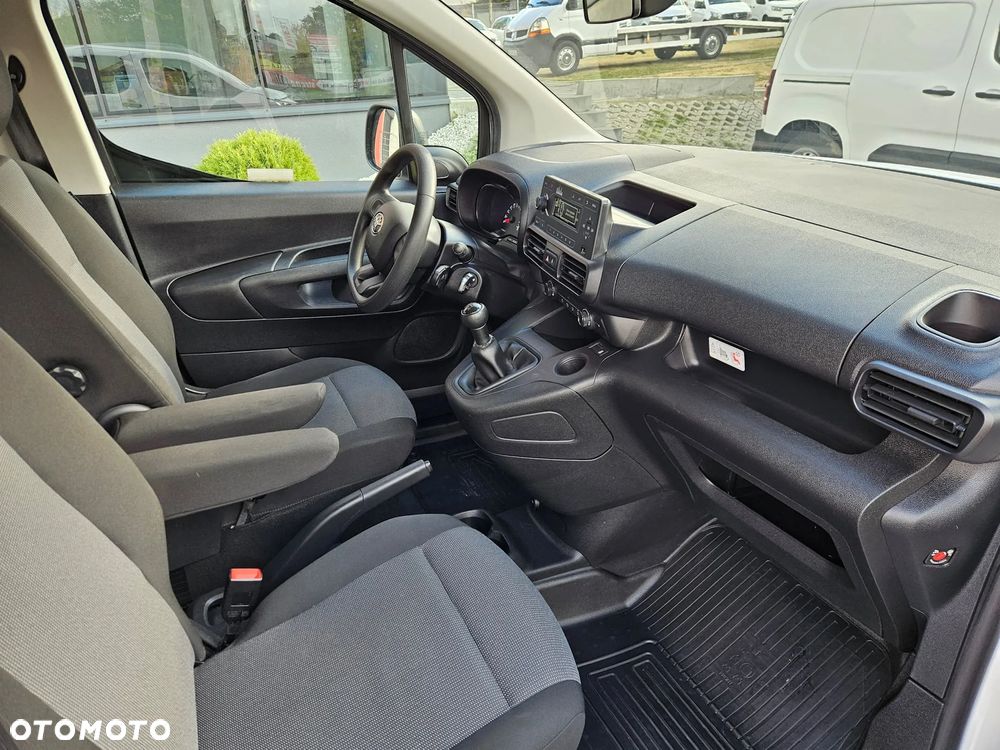 Toyota ProAce City LONG 1.5HDI 102KM - 8