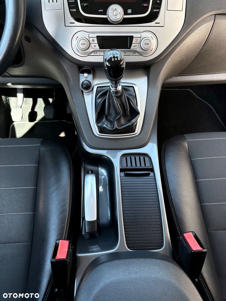 Ford Kuga 2.0 TDCi Titanium - 27