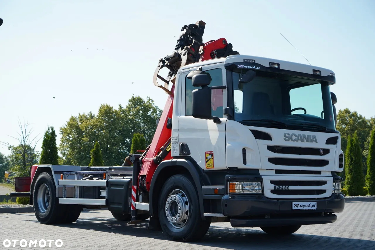 Scania P 280 / 4X2 / SIŁOWNIK DO WYWROTU /  + HDS PALFINGER C70Z73 / UDŹWIG 1 700 KG / MAX WYSÓW 7 M / STEROWANIE RADIOWE / EURO 6 - 8