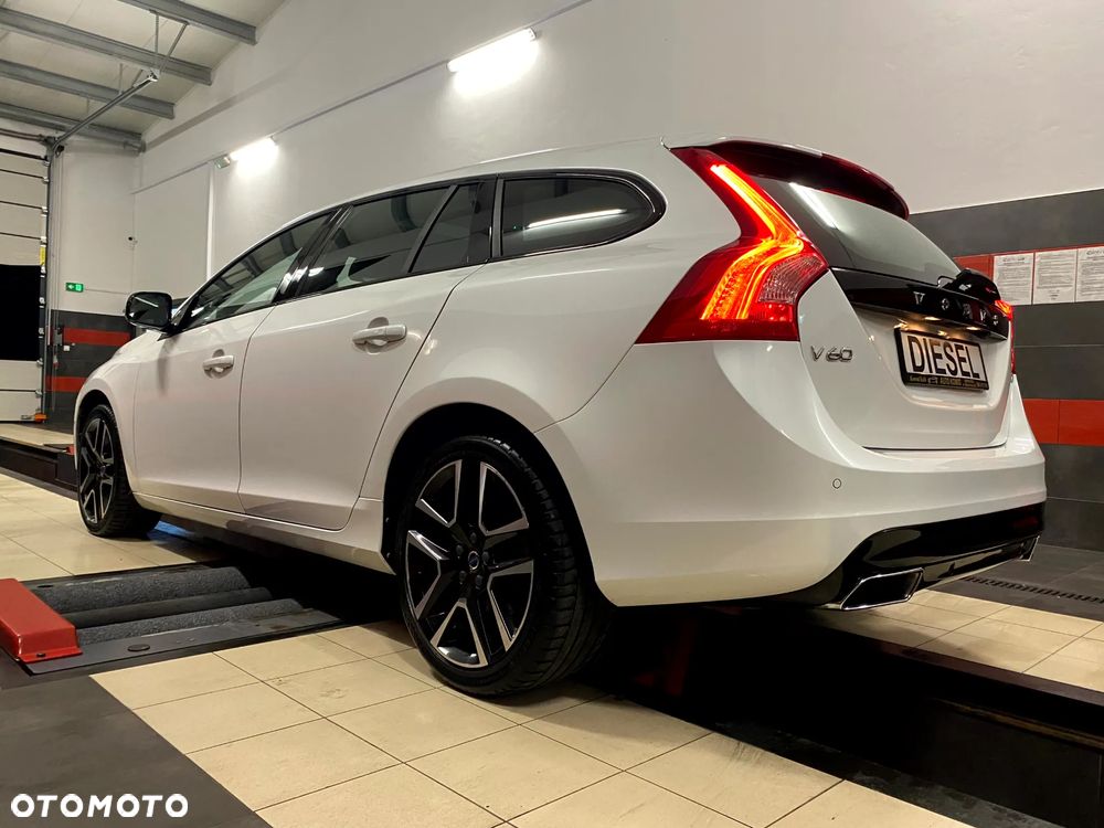 Volvo V60 D3 Inscription - 11
