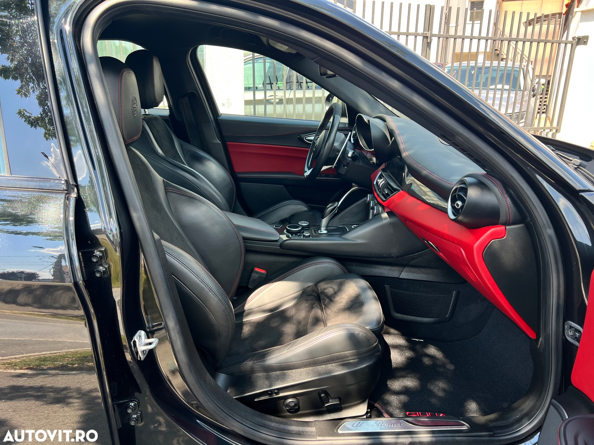 Alfa Romeo Giulia 2.9 V6 Bi-Turbo AT8 Quadrifoglio - 9