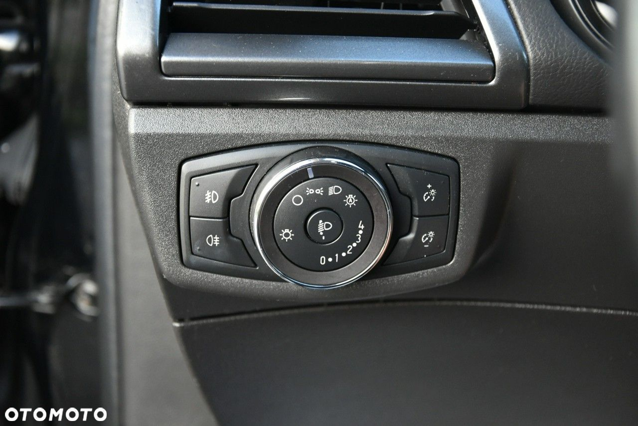 Ford Mondeo 2.0 EcoBlue Titanium - 32