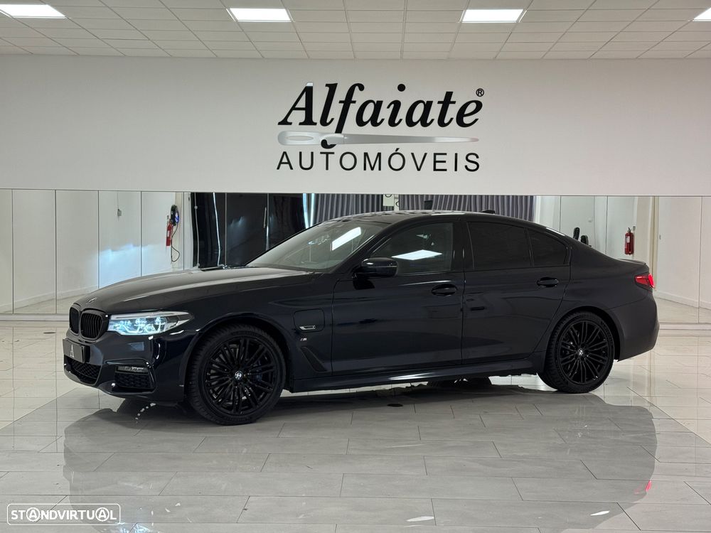 BMW 530 e Pack Desportivo M - 1
