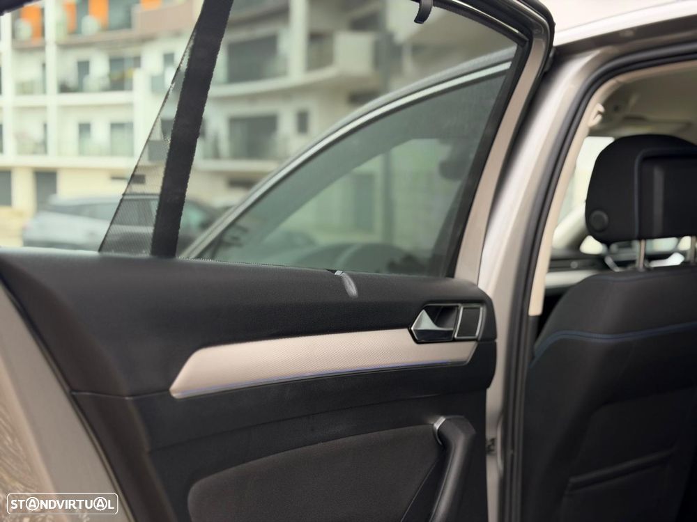 VW Passat 1.4 TSI GTE Plug-in - 34