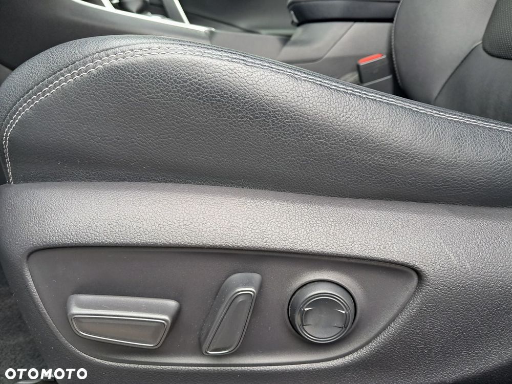 Toyota RAV4 2.5 Hybrid Executive 4x4 - 14