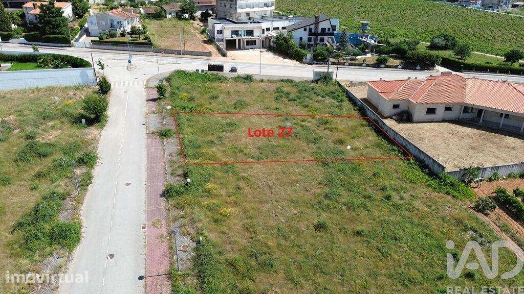 Terreno em Vilar de Nantes de 698,00 m2 - Grande imagem: 3/6