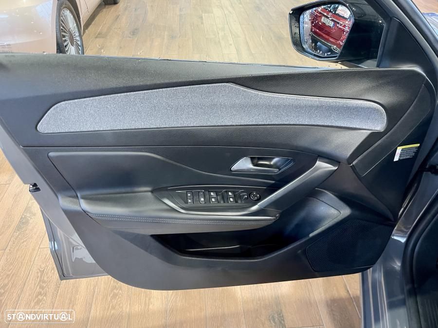 Peugeot 308 1.5 BlueHDi Allure Pack EAT8 — fotografia 24