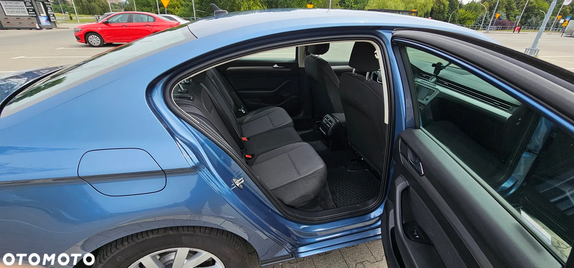 Volkswagen Passat 1.4 TSI BMT Trendline - 14