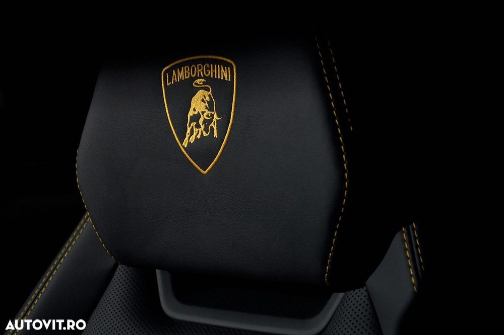 Lamborghini URUS - 10