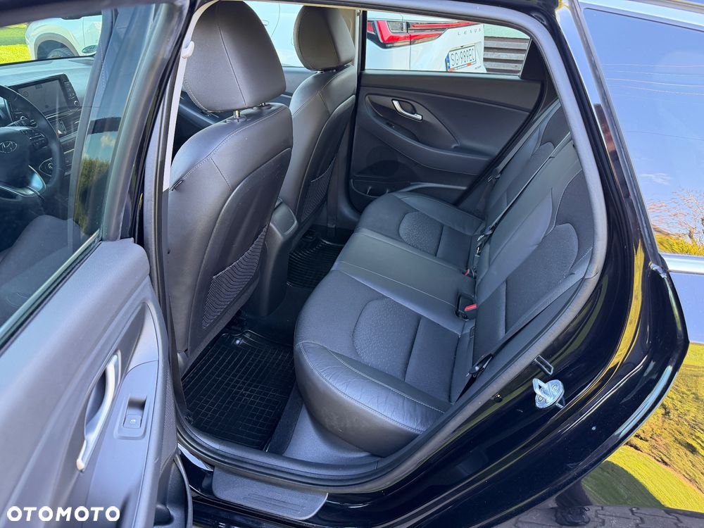 Hyundai i30 1.4 T-GDI Premiere Style - 24