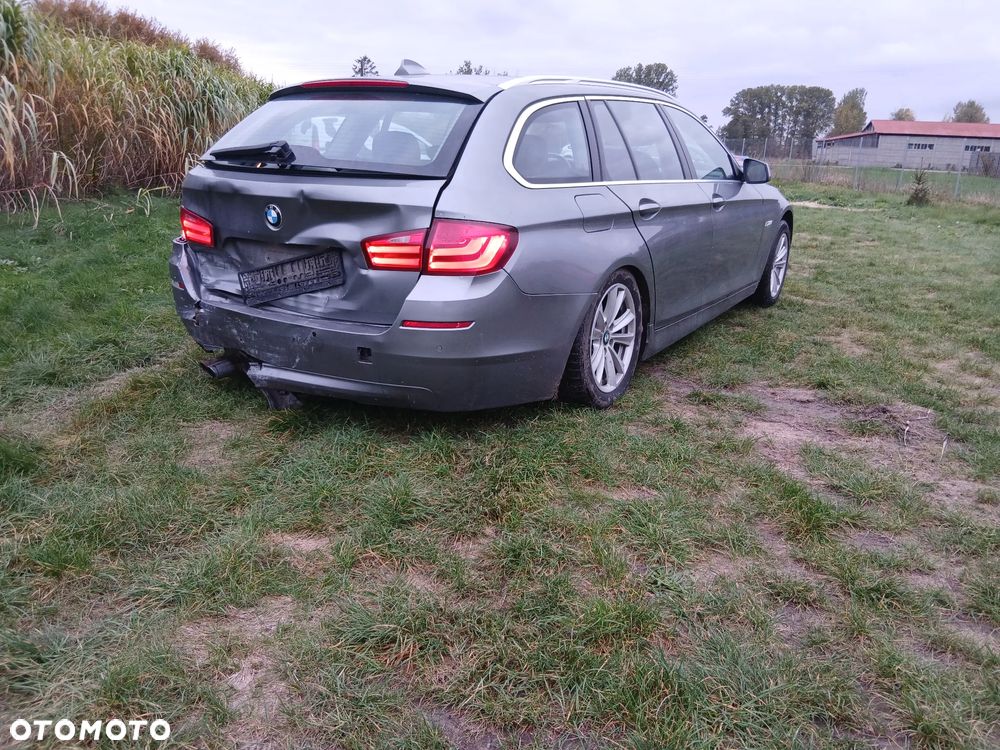 BMW Seria 5 525d Touring - 4