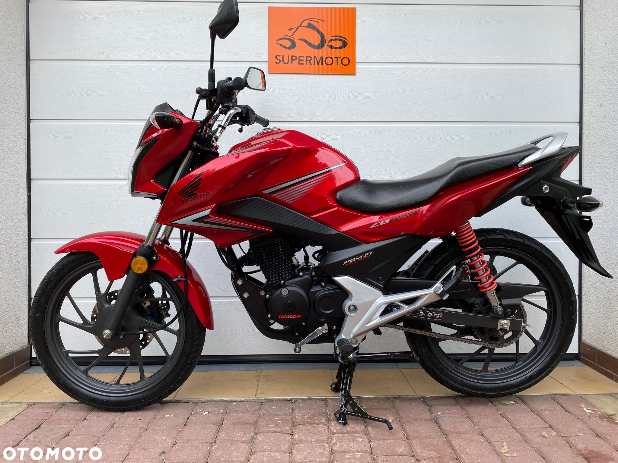 Honda CBF - 8