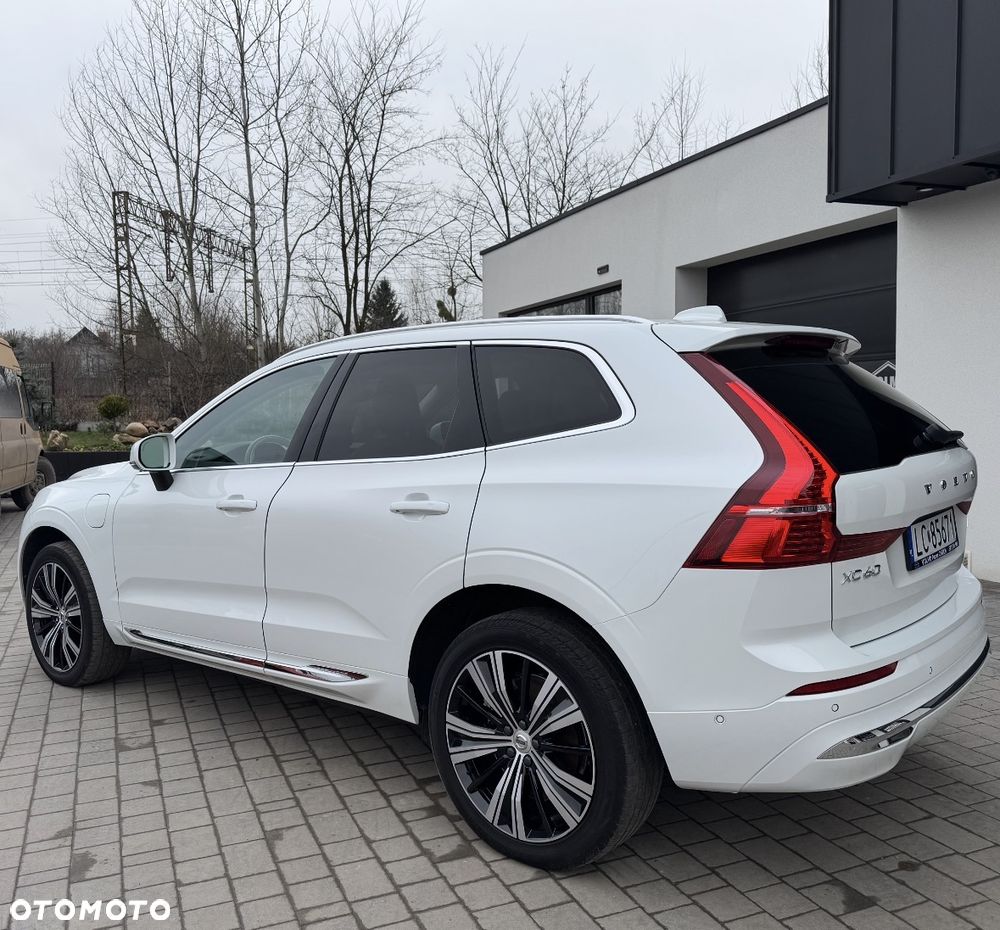 Volvo XC 60 T8 Plug-In Hybrid AWD Inscription - 8