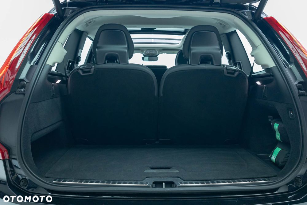 Volvo XC 90 T8 AWD Plug-In Hybrid Ultimate Bright 7os - 39