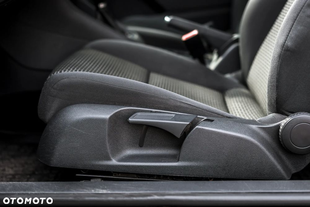 Volkswagen Golf 1.6 Edition - 11