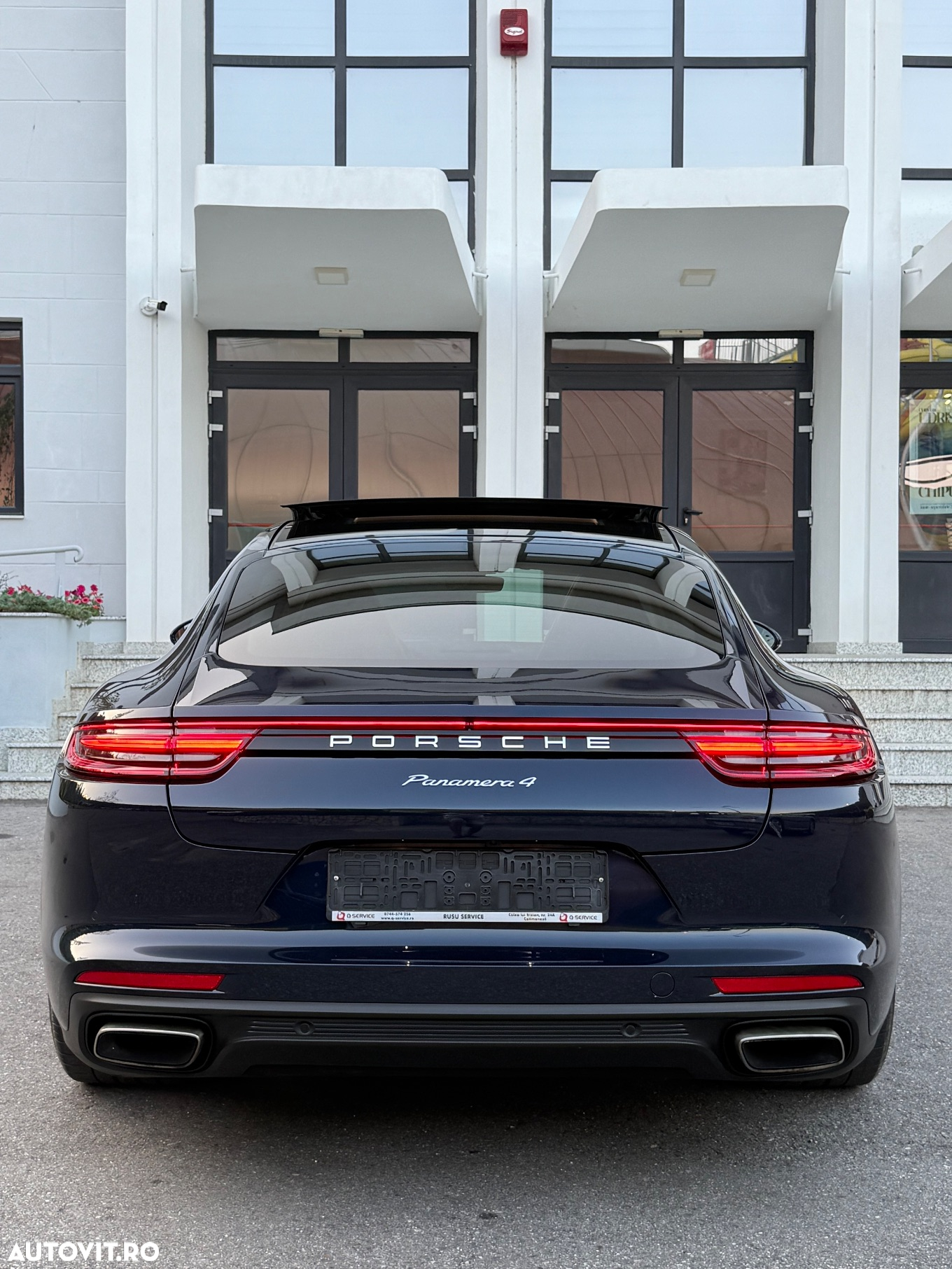 Porsche Panamera 4 Sport Turismo - 6