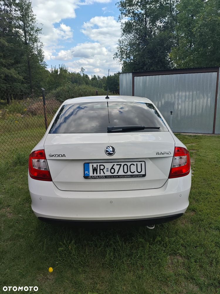Skoda RAPID 1.2 TSI Style - 4