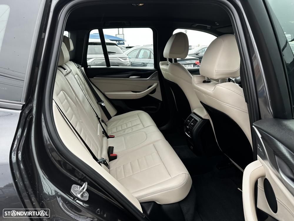 BMW X3 30 e xDrive Pack M - 54