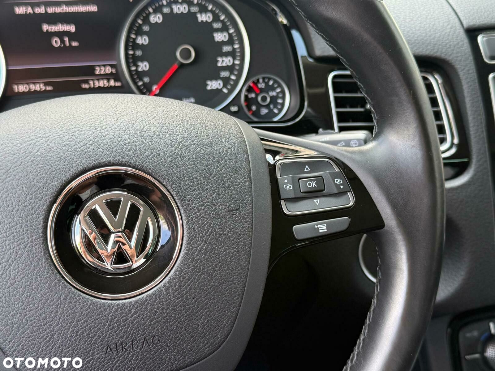 Volkswagen Touareg - 16