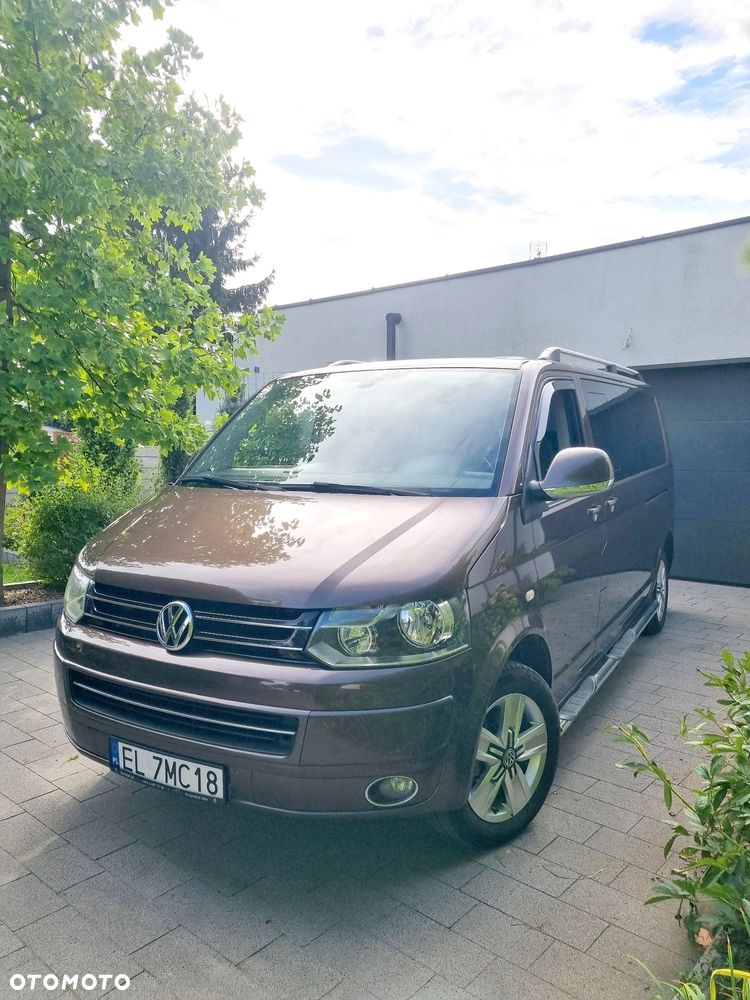 Volkswagen Multivan - 1
