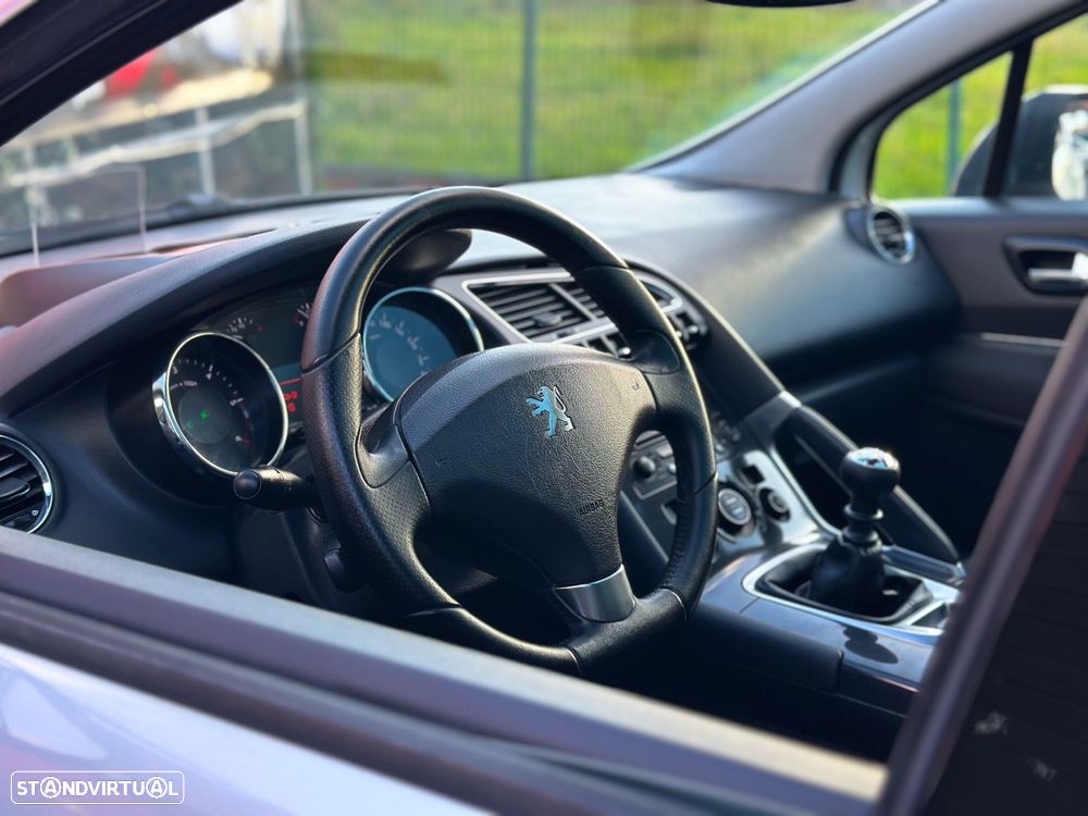 Peugeot 3008 1.6 HDi Executive - 2