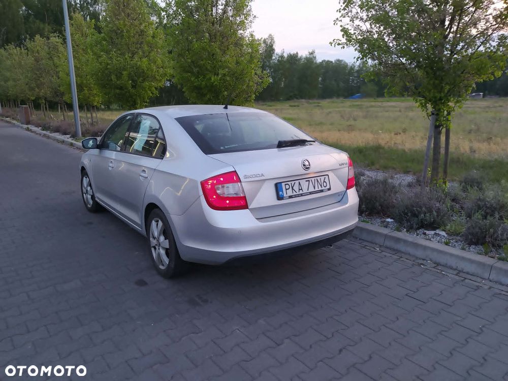 Skoda RAPID 1.2 TSI Ambition - 4
