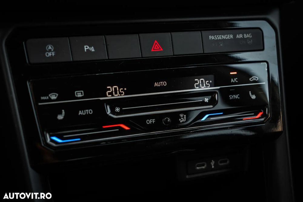 Volkswagen T-Cross 1.0 TSI DSG Life - 24