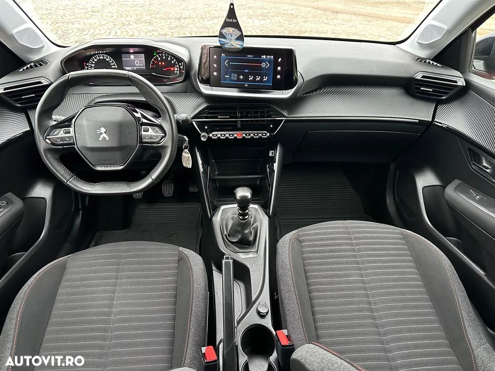 Peugeot 208 1.2 L PureTech STT Allure - 16