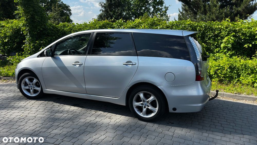 Mitsubishi Grandis 2.4 Intense (lea) - 9