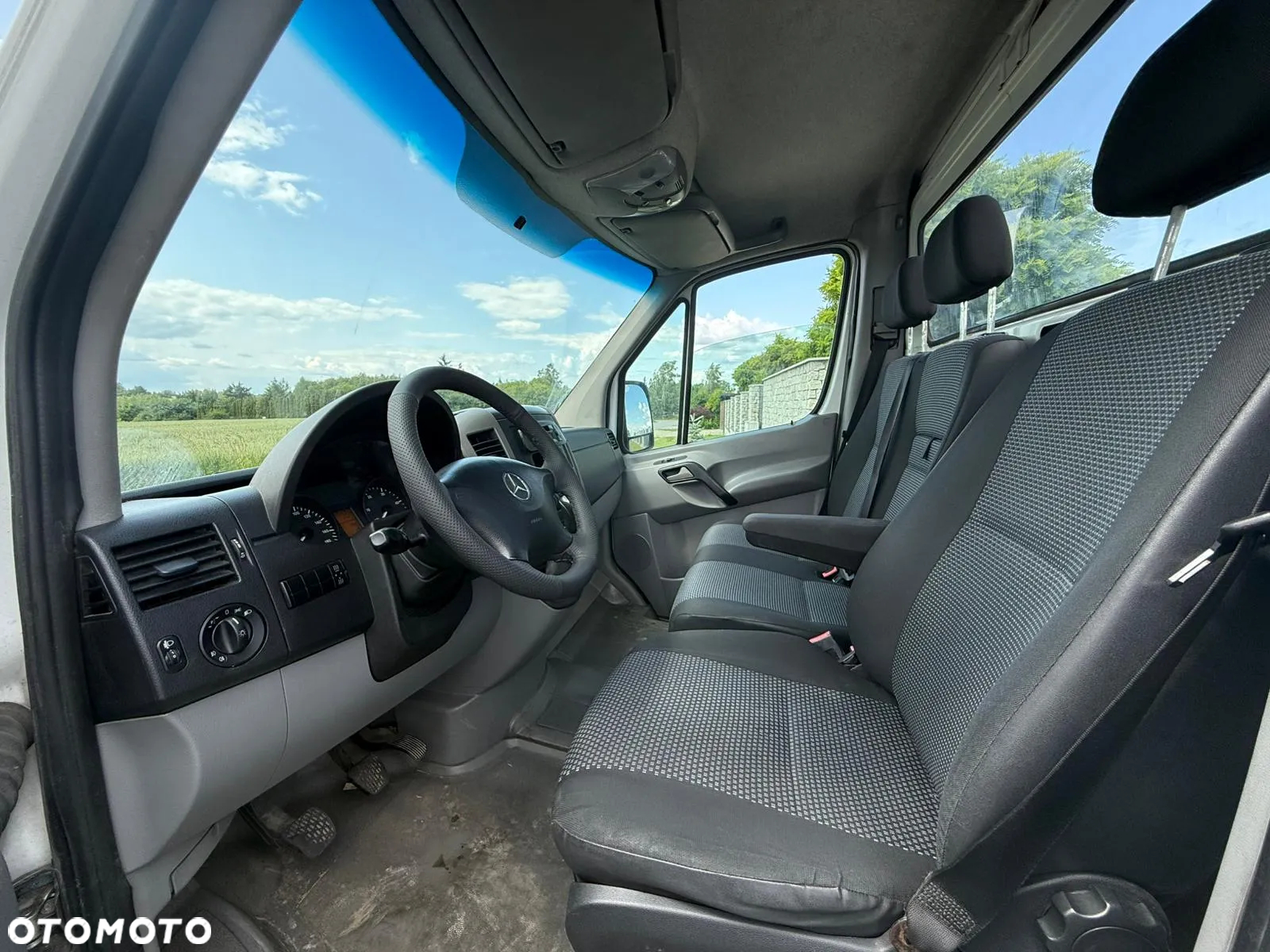 Mercedes-Benz Sprinter - 6