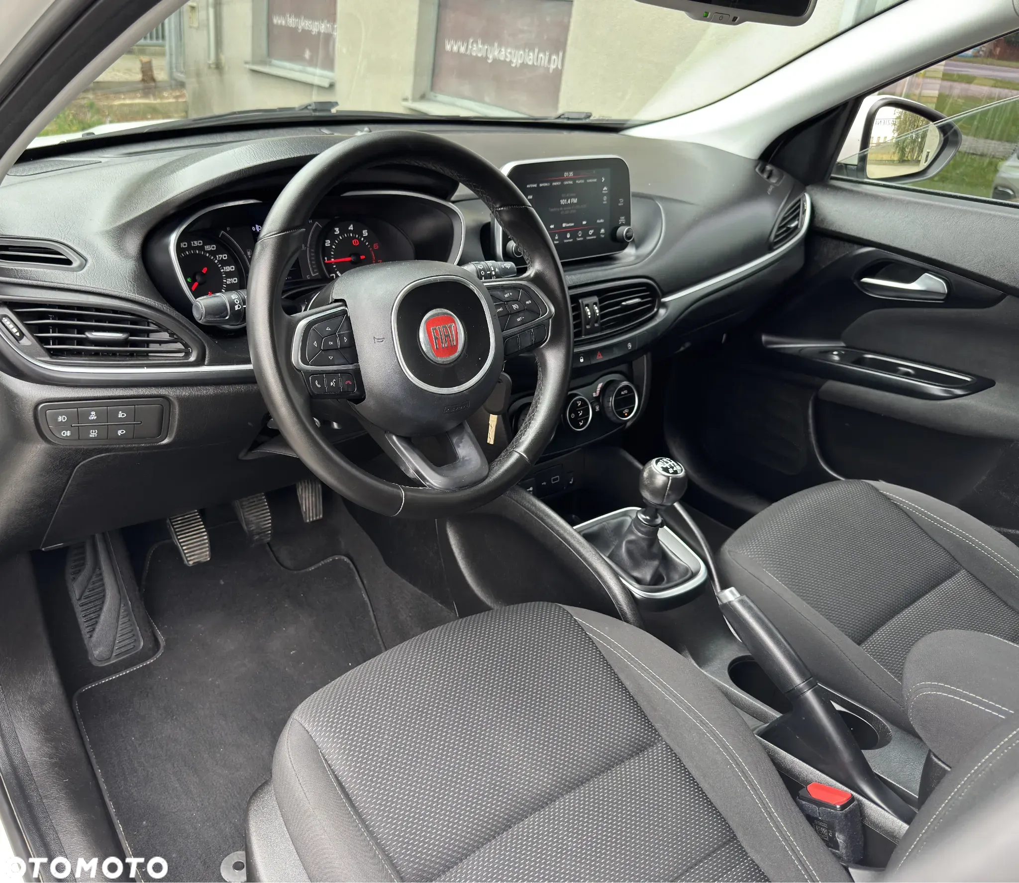Fiat Tipo Kombi 1.4 T-Jet Business Line - 15