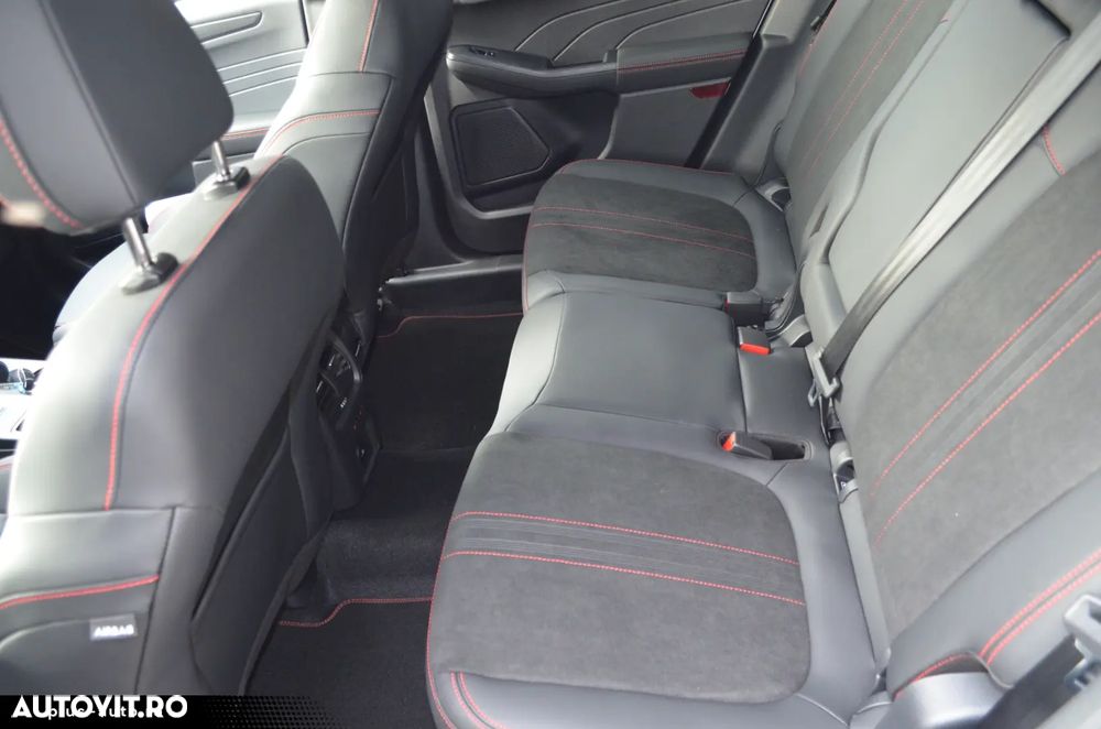 Ford Kuga - 11