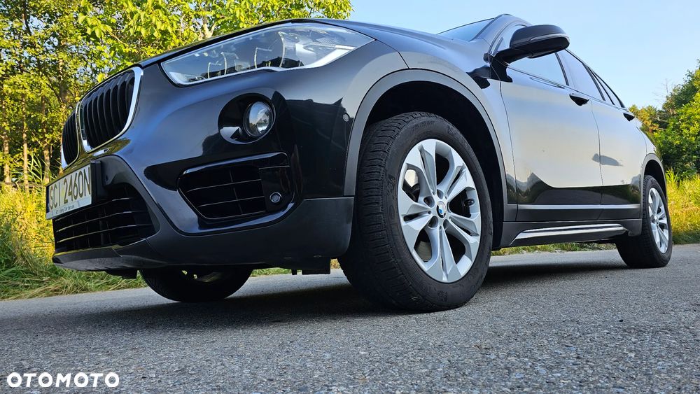BMW X1 xDrive20i GPF Sport Line sport - 4