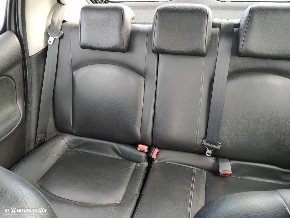 Peugeot 206 1.4 16V Black & Silver - 15