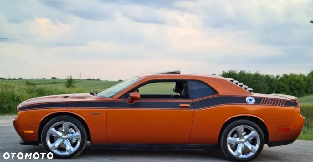 Dodge Challenger - 3