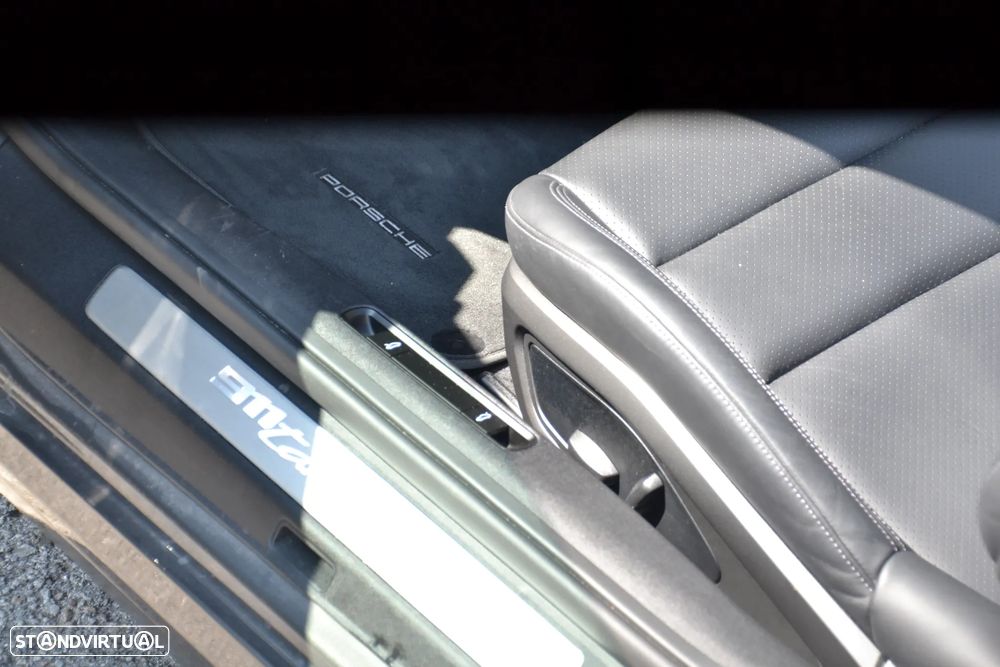Porsche 911 (992) Targa 4 PDK - 22