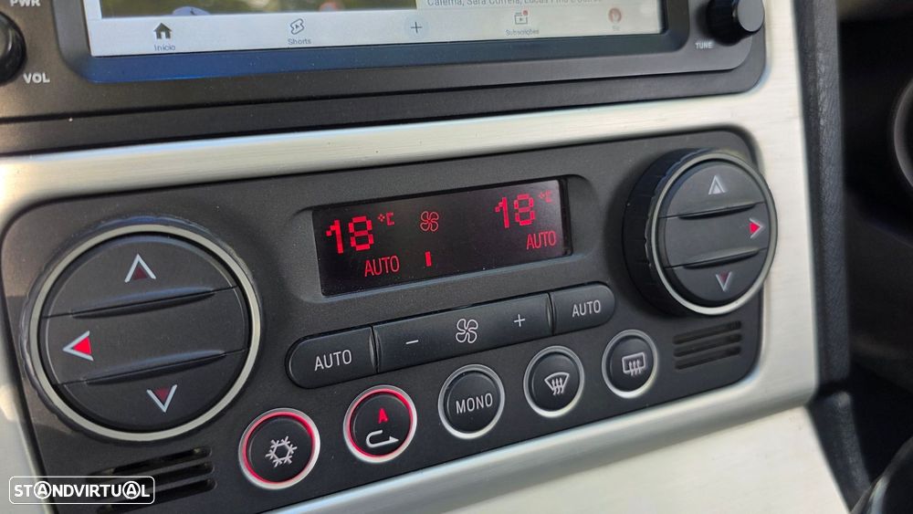 Alfa Romeo Spider 2.4 JTDM - 23