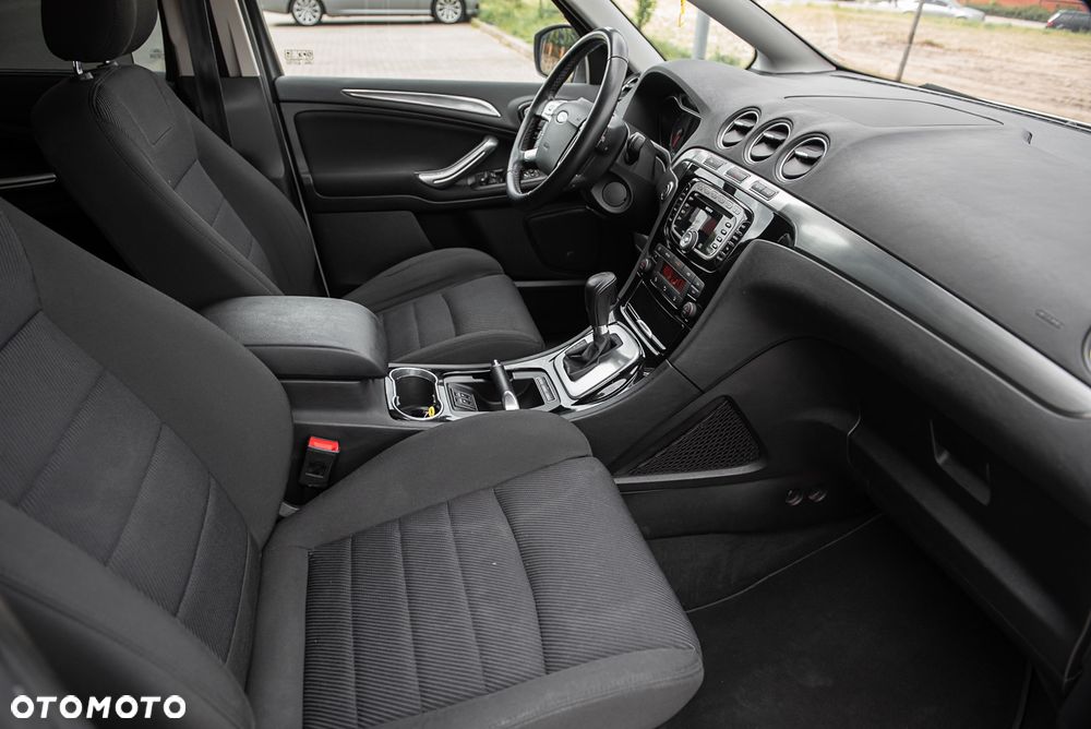 Ford S-Max 2.0 EcoBoost Titanium - 29